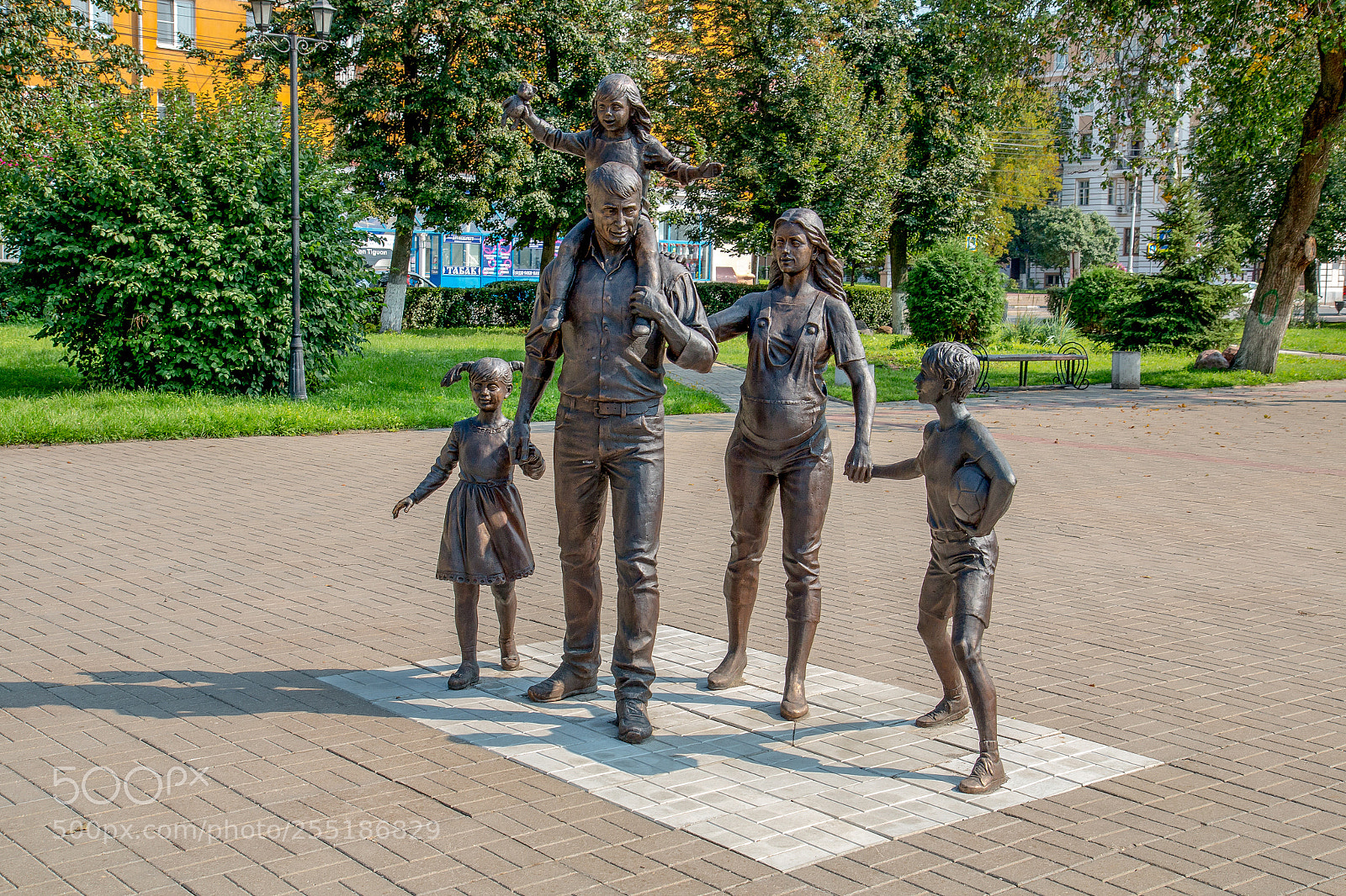 Canon EOS 70D sample photo. Тверь. Памятник семье. photography