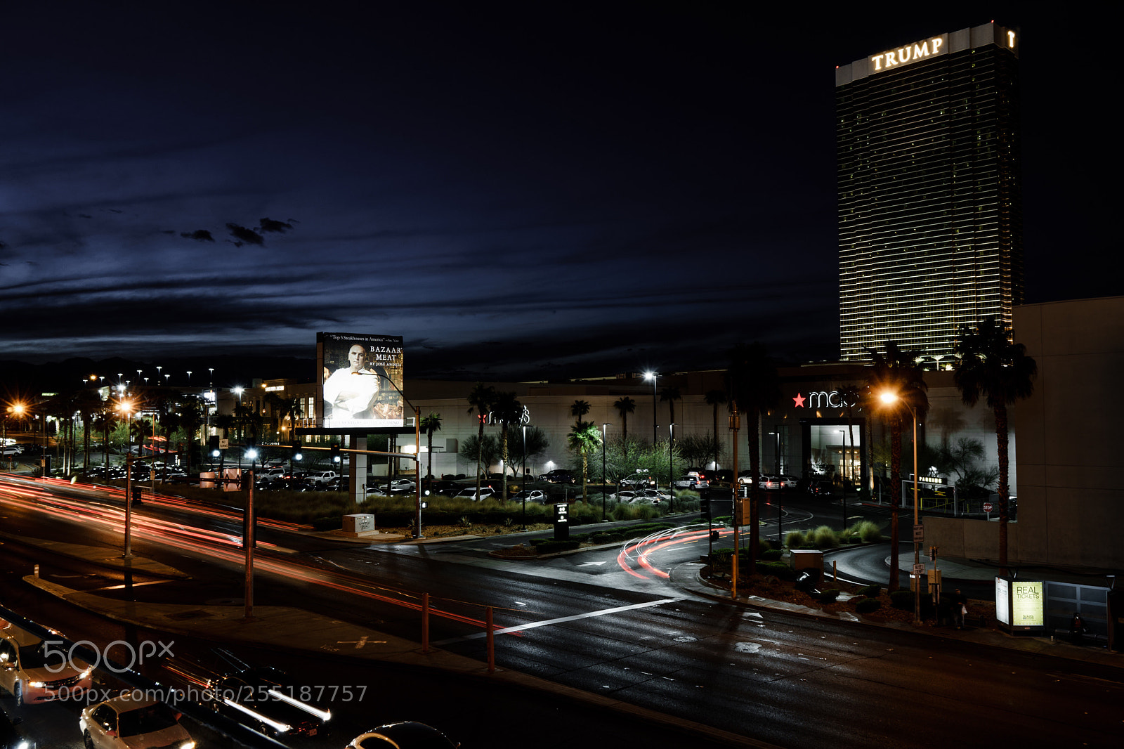 Sony a6300 sample photo. Trump photography
