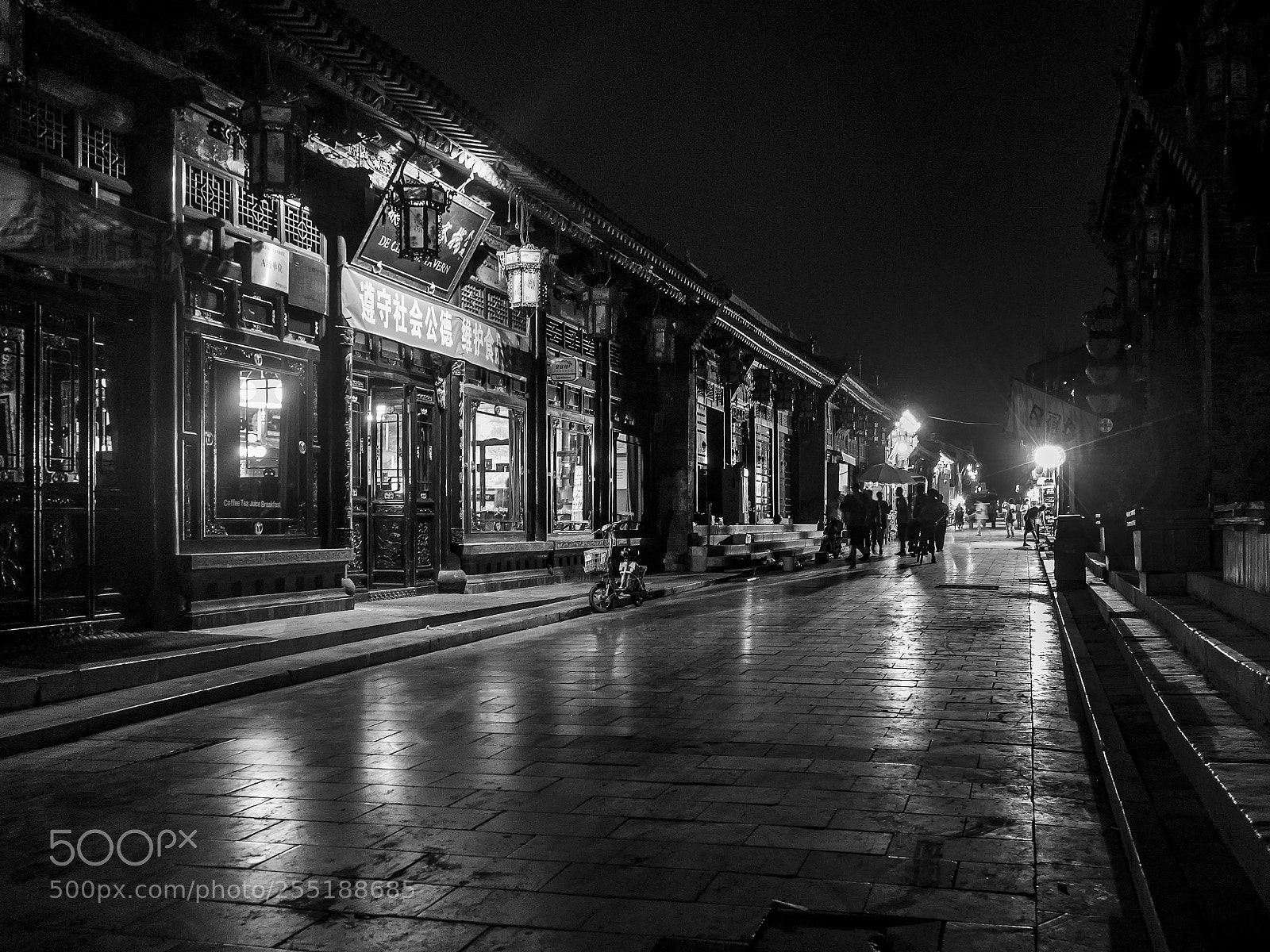 Olympus OM-D E-M10 II sample photo. Street in pingyao photography