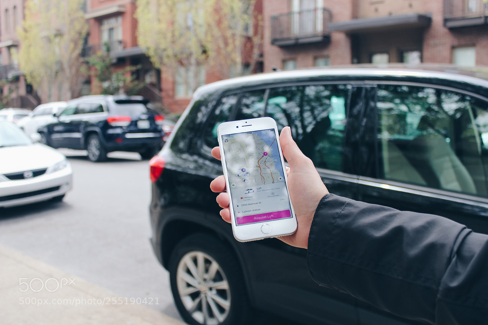 Canon EOS 600D (Rebel EOS T3i / EOS Kiss X5) sample photo. Lyft app photography