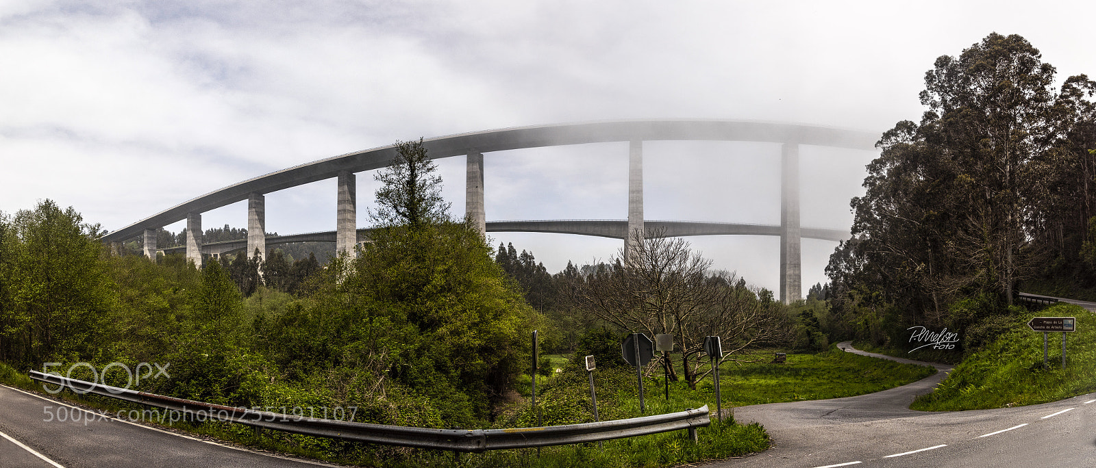 Sony SLT-A68 sample photo. Niebla en el viaducto photography