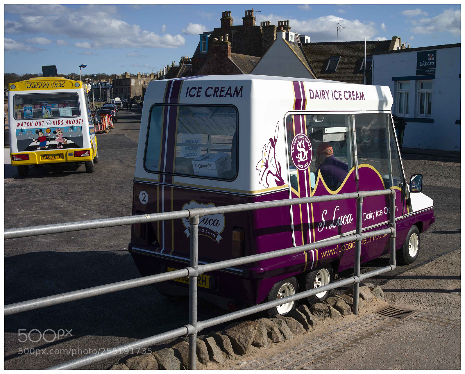 Leica M9 sample photo. Rivals photography