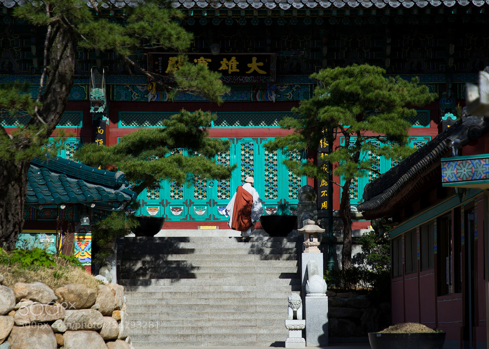 Canon EOS 60D sample photo. Buddhist priest in the photography