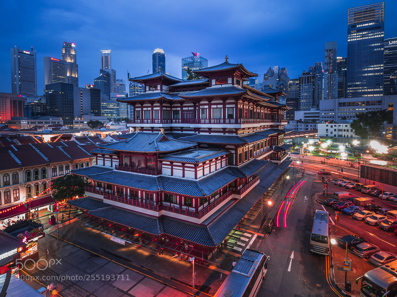 Olympus OM-D E-M5 sample photo. Buddha tooth relic temple photography