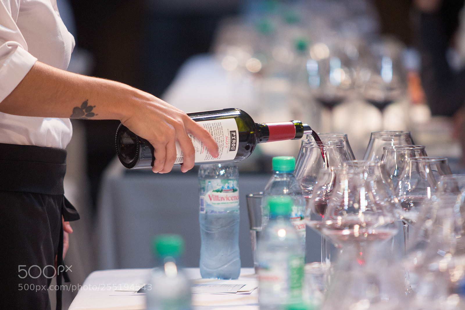 Canon EOS 700D (EOS Rebel T5i / EOS Kiss X7i) sample photo. Red red wine photography