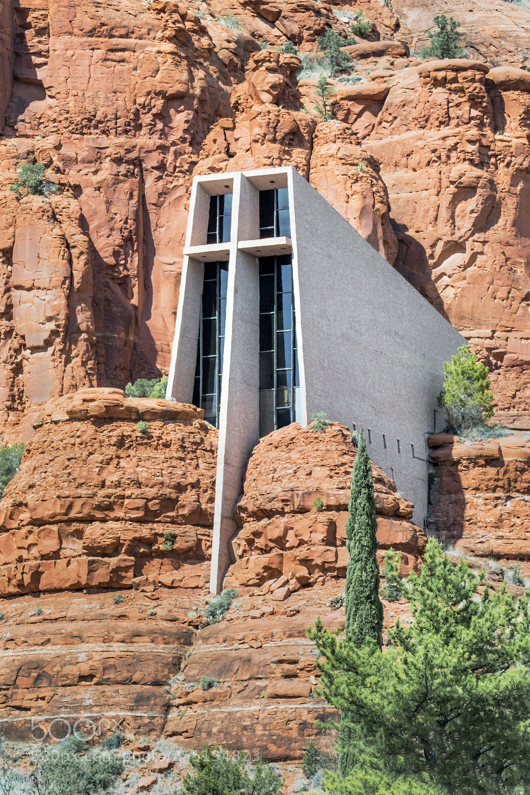 Canon EOS 5D Mark IV sample photo. Chaple on the rocks photography