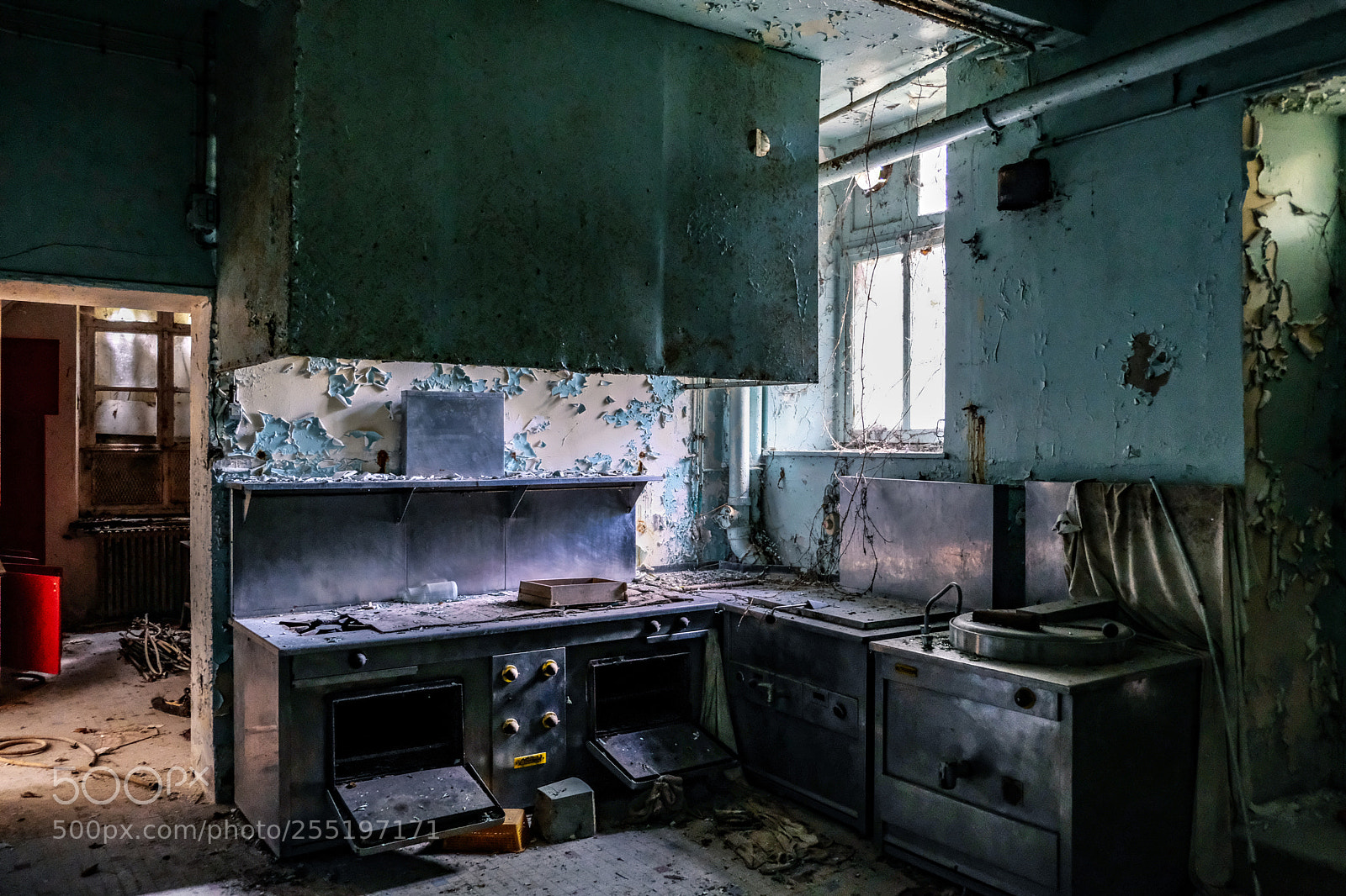Fujifilm X-T20 sample photo. Cuisine abandonnée photography