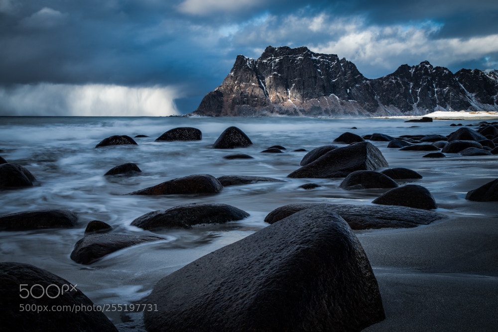Canon EOS 80D sample photo. Rocky beach photography