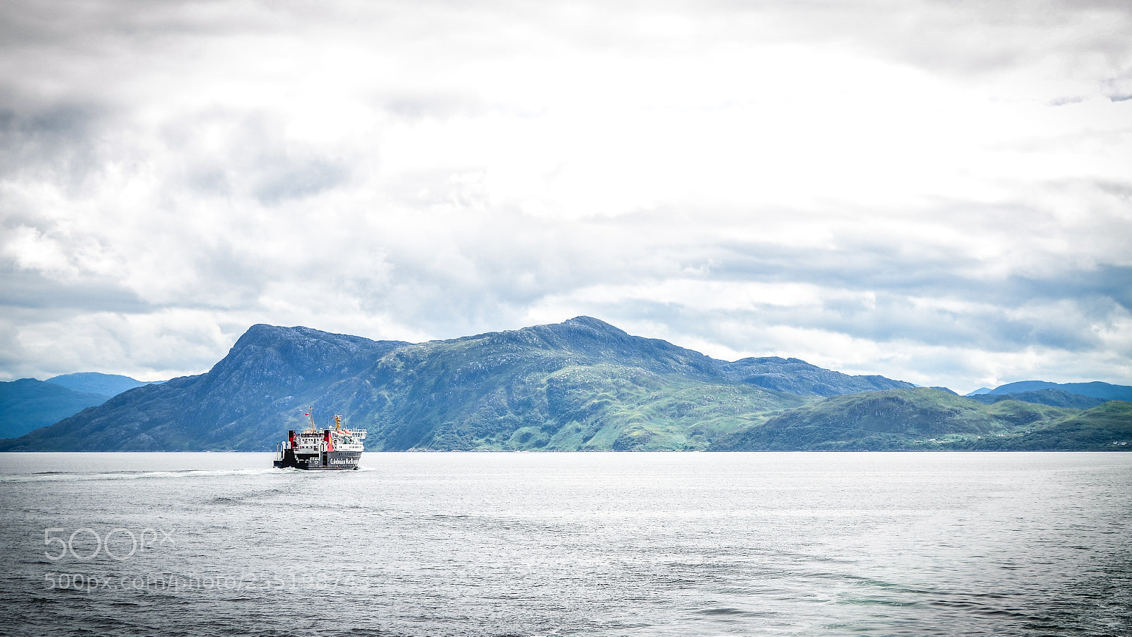 Nikon D5100 sample photo. Ferry to skye photography