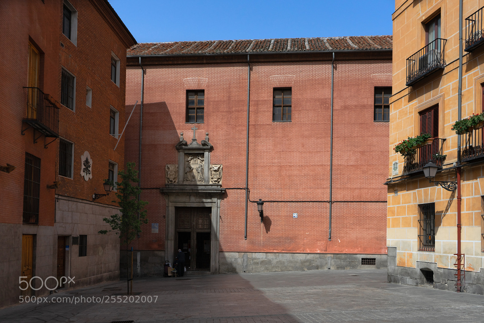 Sony a7 II sample photo. Plaza conde miranda photography