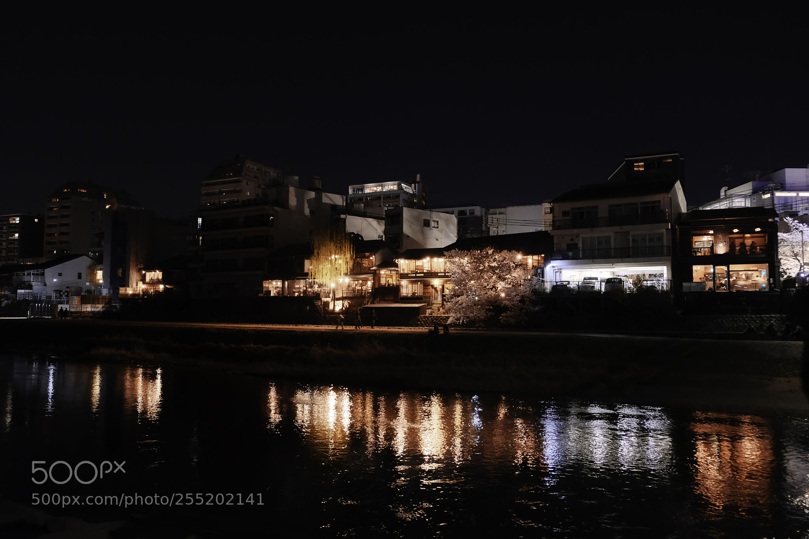 Fujifilm X-E3 sample photo. Riverwalk reflections of white photography