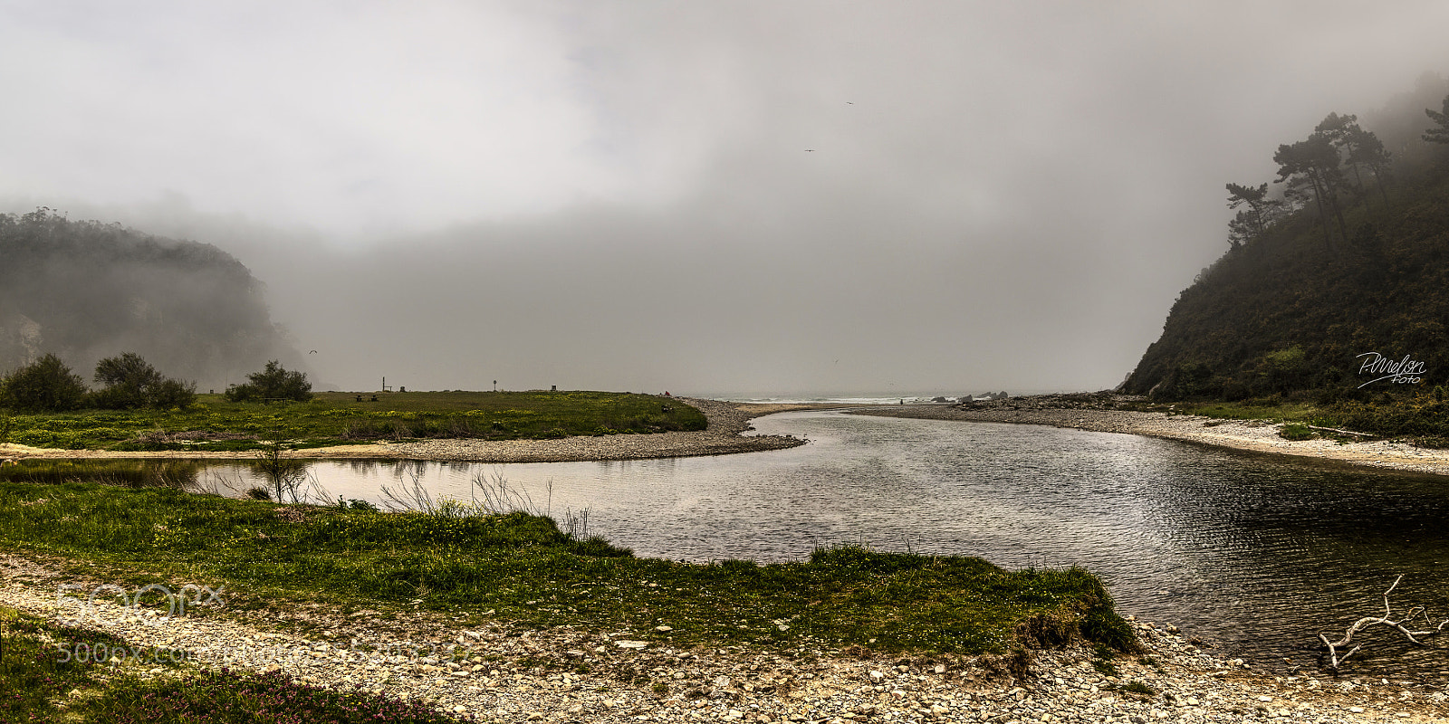 Sony SLT-A68 sample photo. Niebla en la playa photography