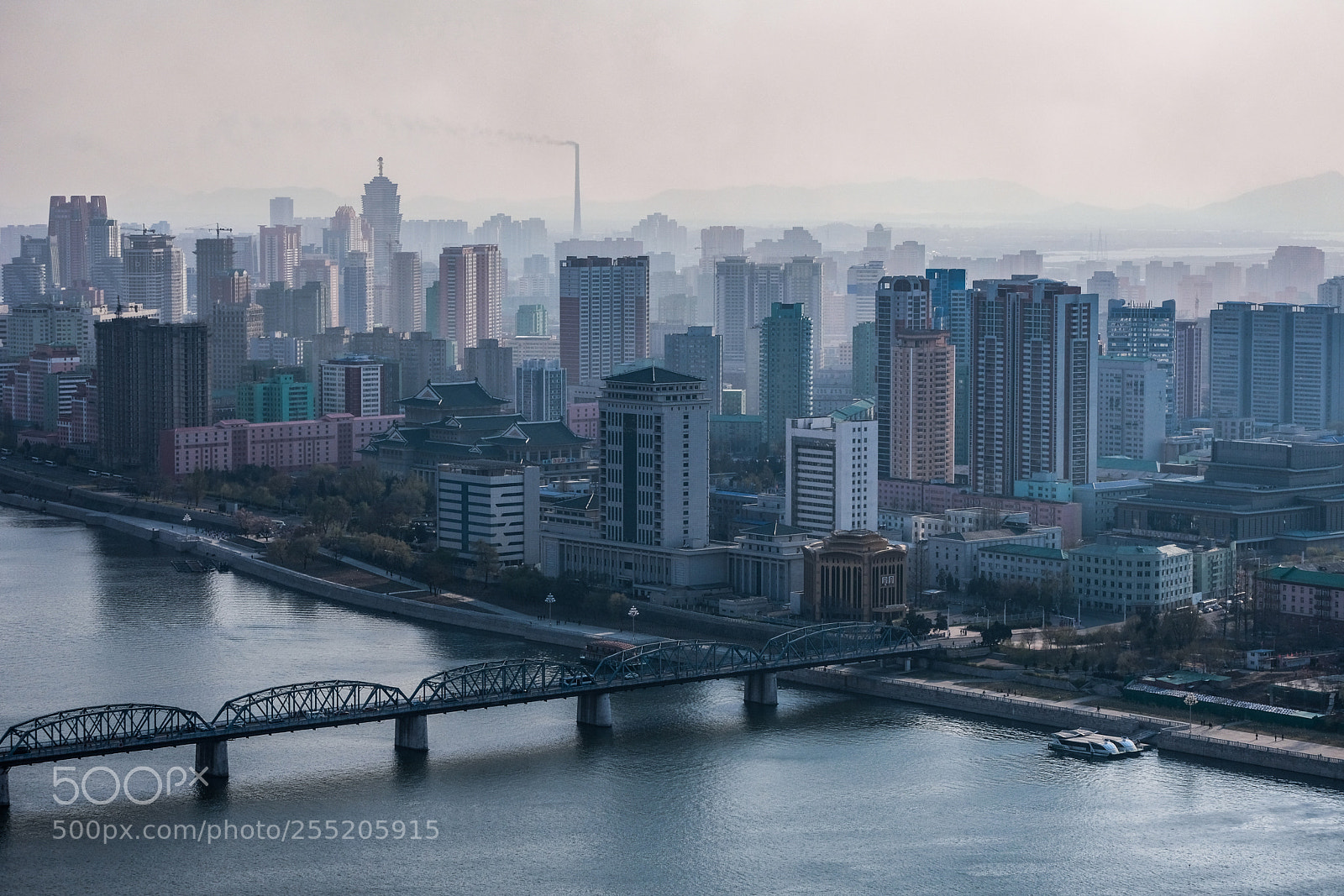 Fujifilm X-H1 sample photo. Light mist covers pyongyang photography
