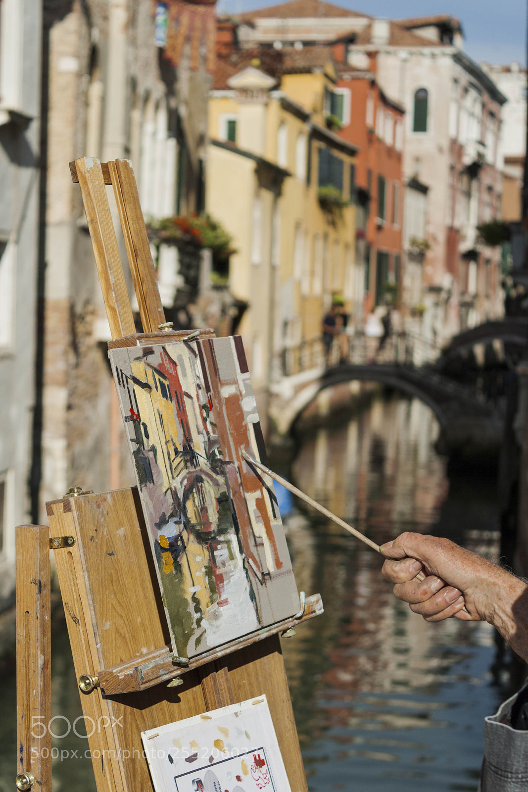 Canon EOS 1000D (EOS Digital Rebel XS / EOS Kiss F) sample photo. Painter in venice photography