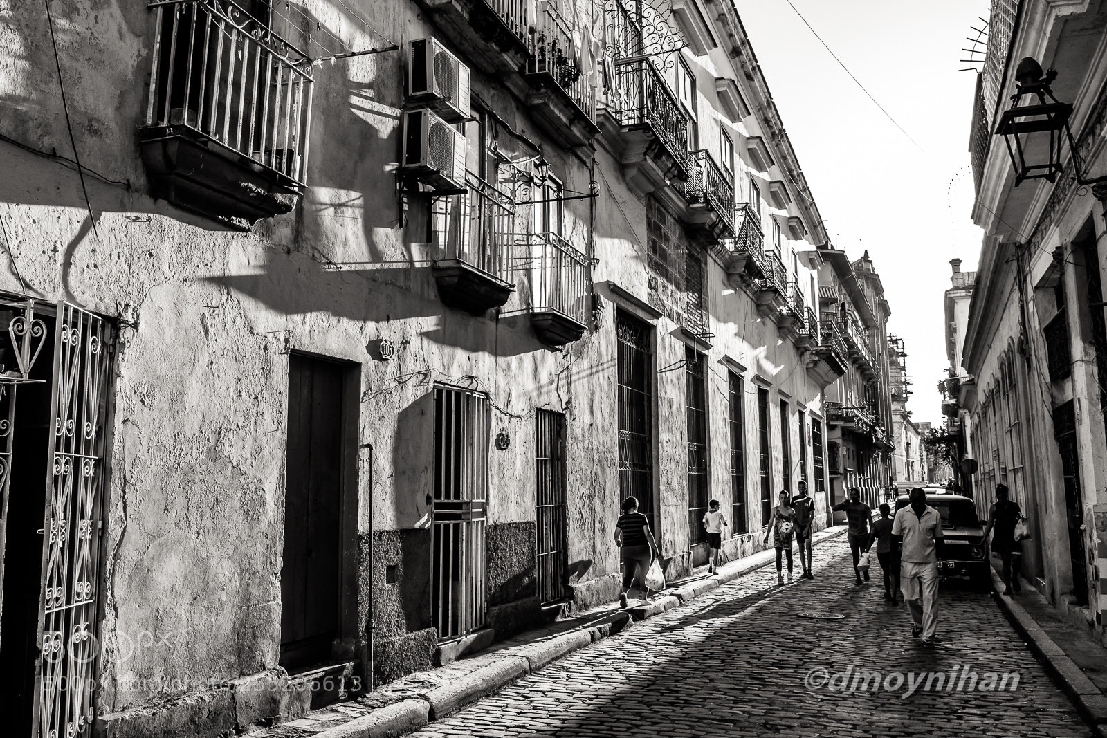 Fujifilm X100F sample photo. Afternoon shadows photography
