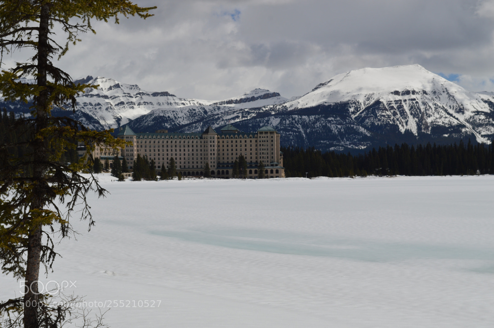 Nikon D3200 sample photo. The chalet photography