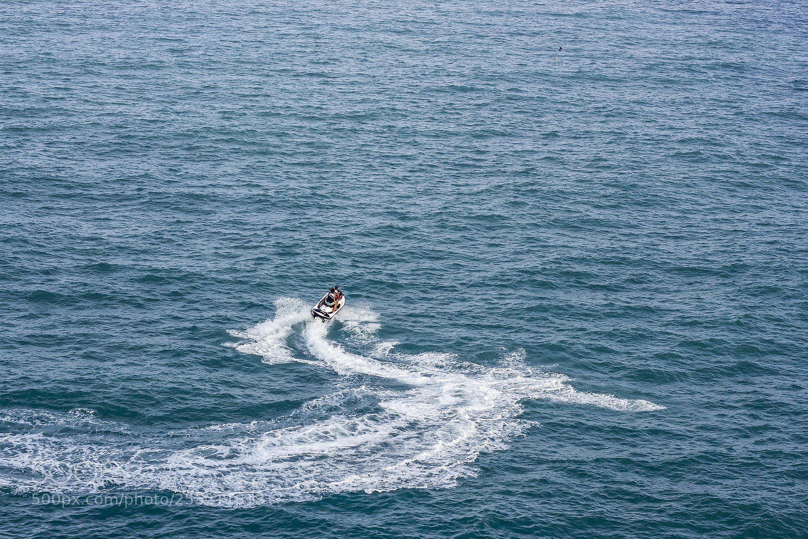 Canon EOS 550D (EOS Rebel T2i / EOS Kiss X4) sample photo. Jet- ski photography