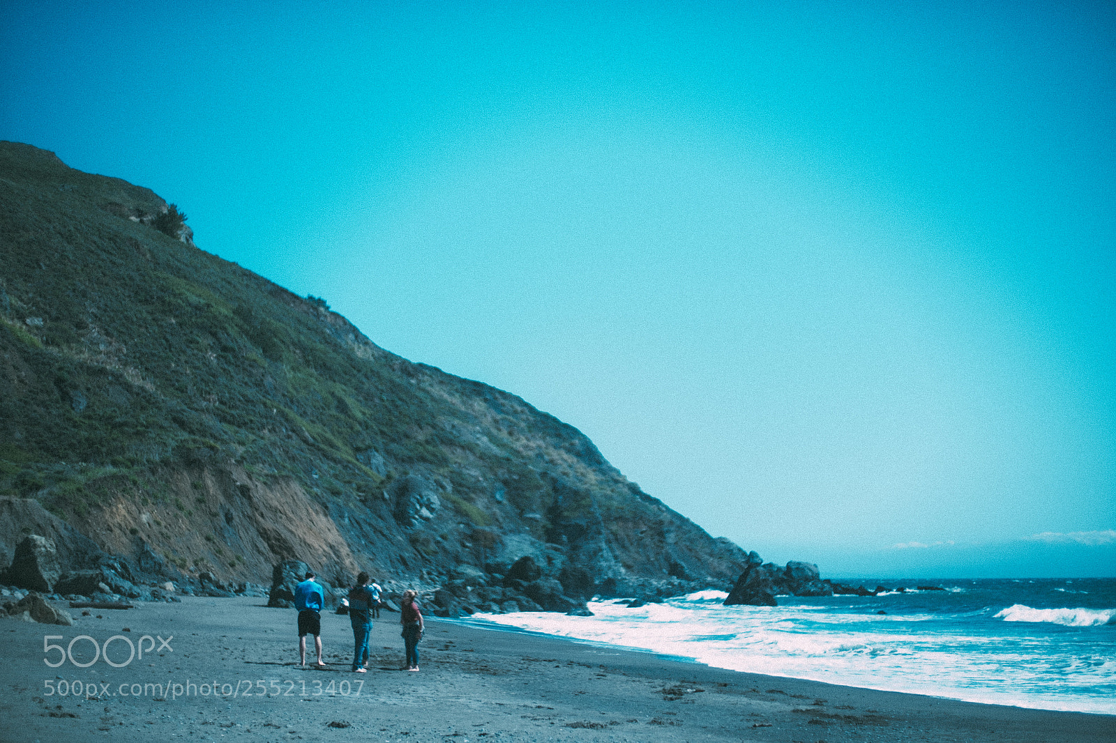 Fujifilm X-E2S sample photo. Beach humans @ muir beach photography
