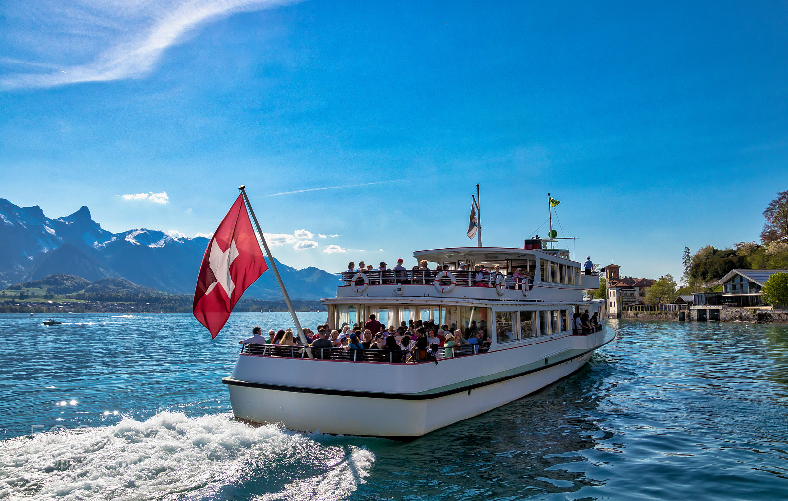 Canon EOS 80D sample photo. Bateau du lac de photography