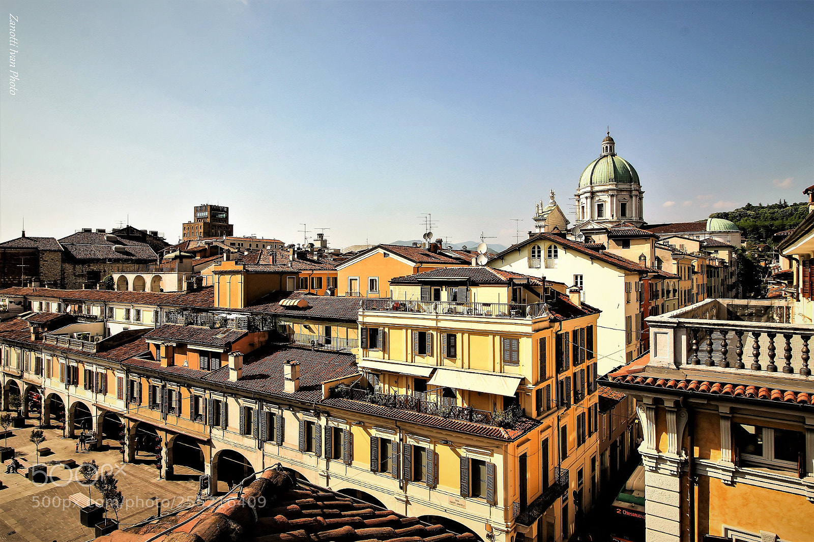 Canon EOS 1200D (EOS Rebel T5 / EOS Kiss X70 / EOS Hi) sample photo. Brescia italy photography