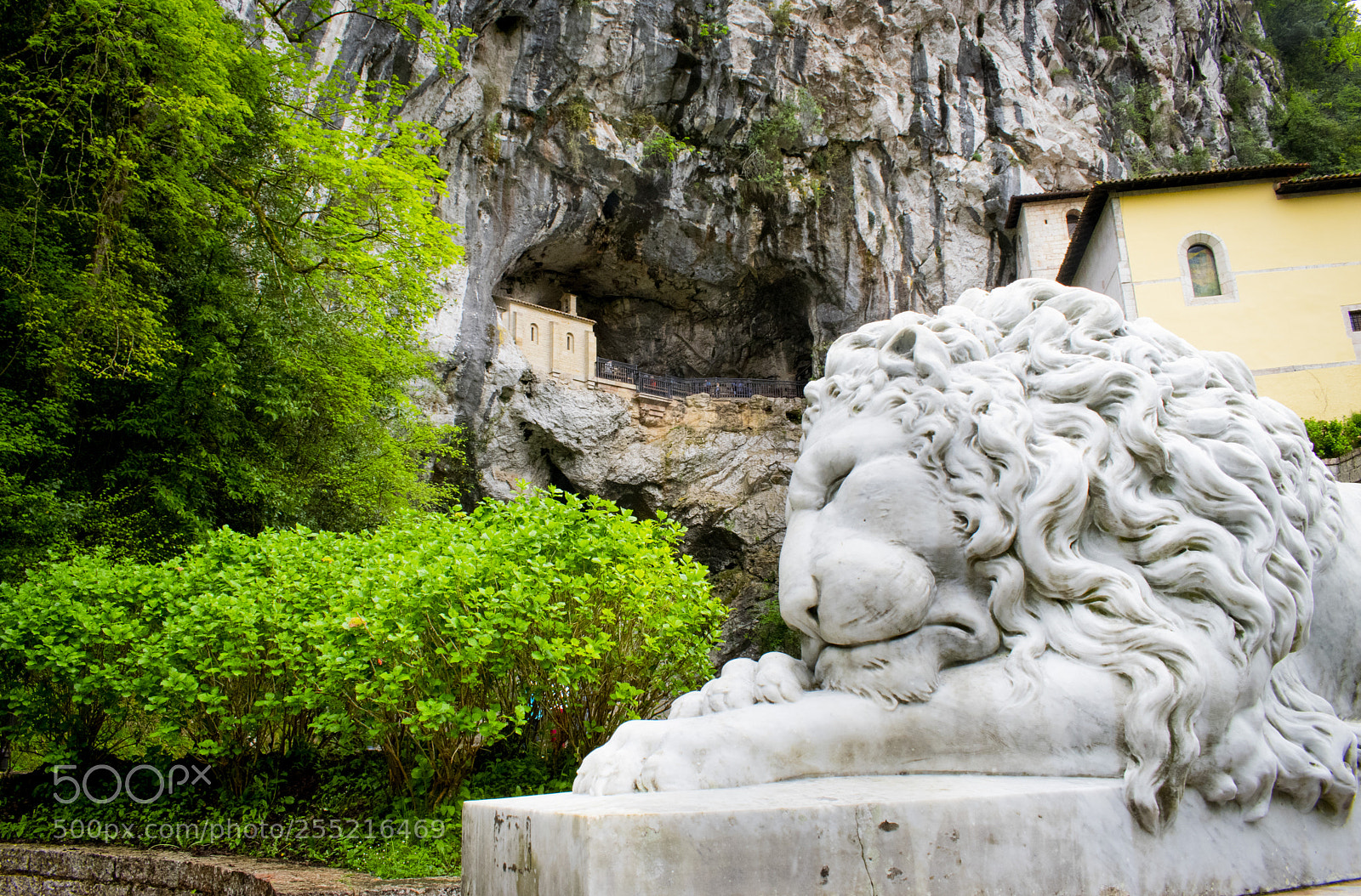 Nikon D5300 sample photo. Vista de la cueva photography