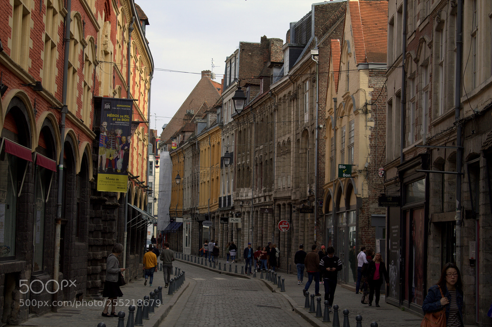 Canon EOS 1100D (EOS Rebel T3 / EOS Kiss X50) sample photo. Lille, france photography