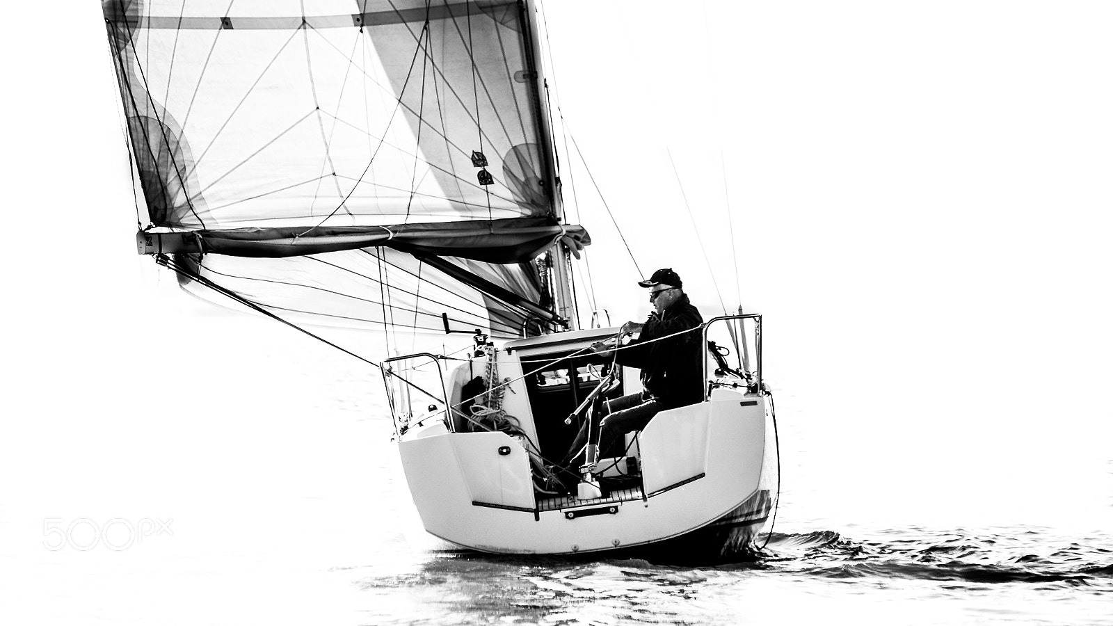 Canon EOS 550D (EOS Rebel T2i / EOS Kiss X4) sample photo. Lonesome sailor photography