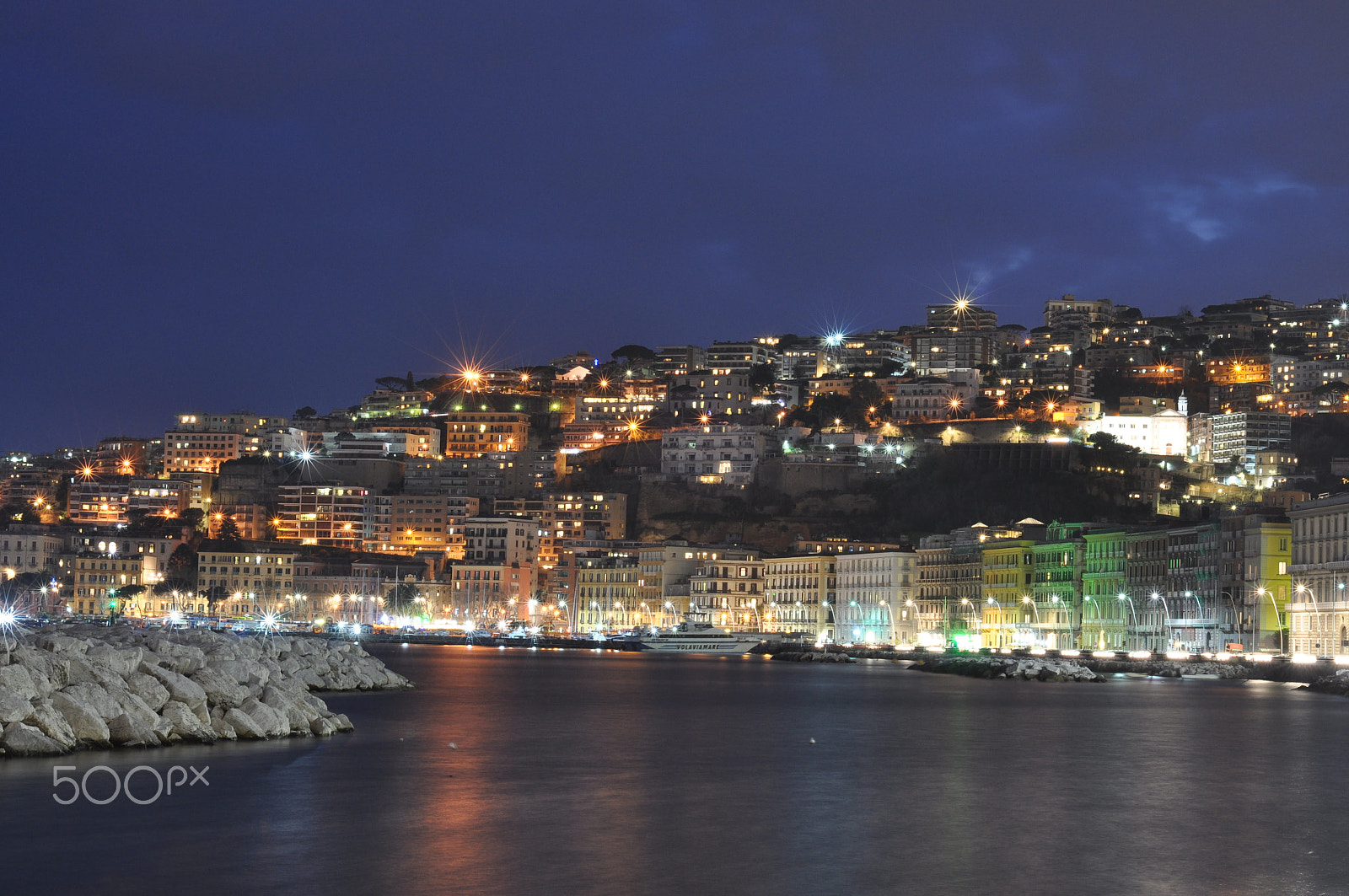 Nikon D90 + Nikon AF Nikkor 50mm F1.8D sample photo. Naples colors photography