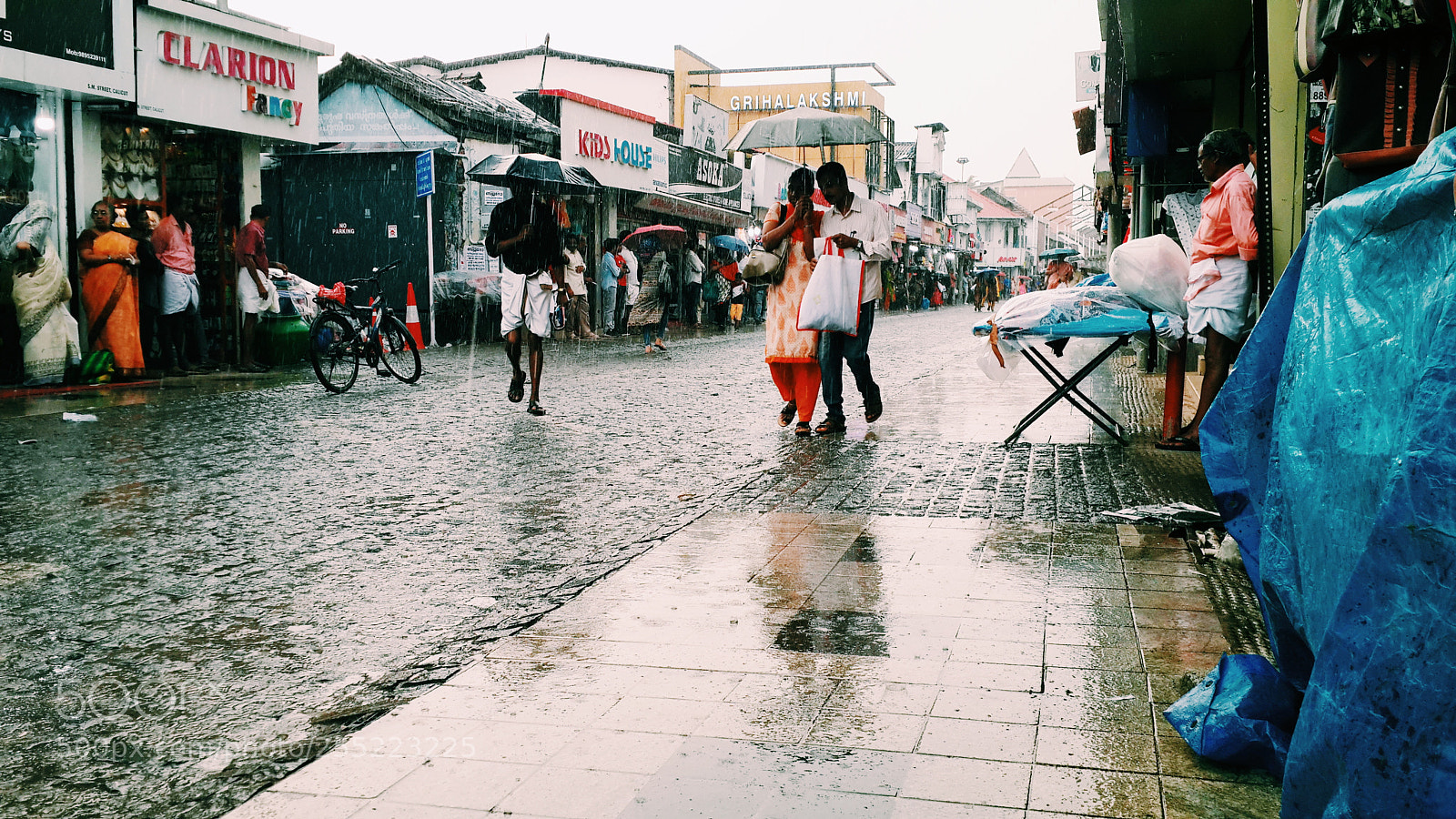 Samsung Galaxy S4 sample photo. It been rainy photography