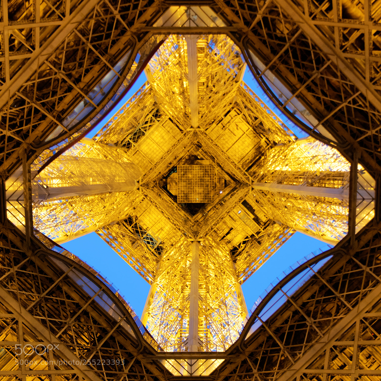 Canon EOS 70D sample photo. Eiffel tower bottom photography