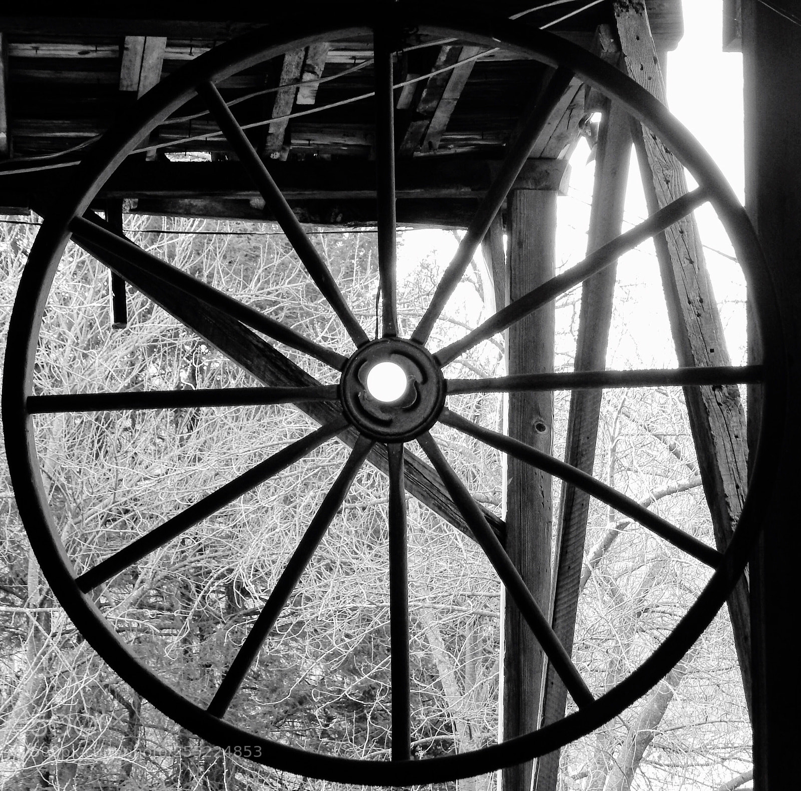 Nikon Coolpix L820 sample photo. Wagon wheel light photography