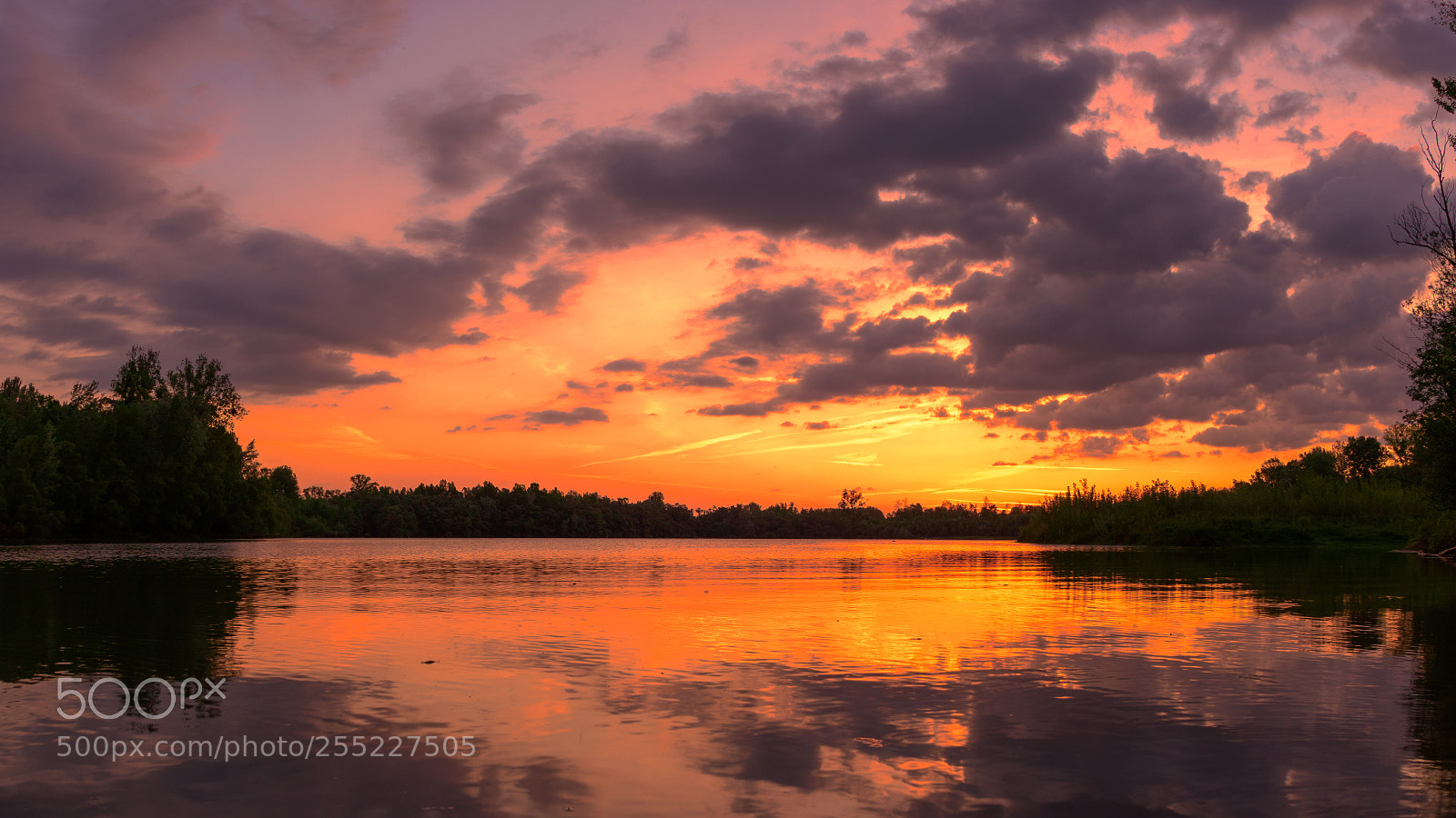 Canon EOS 7D Mark II sample photo. Red sky photography