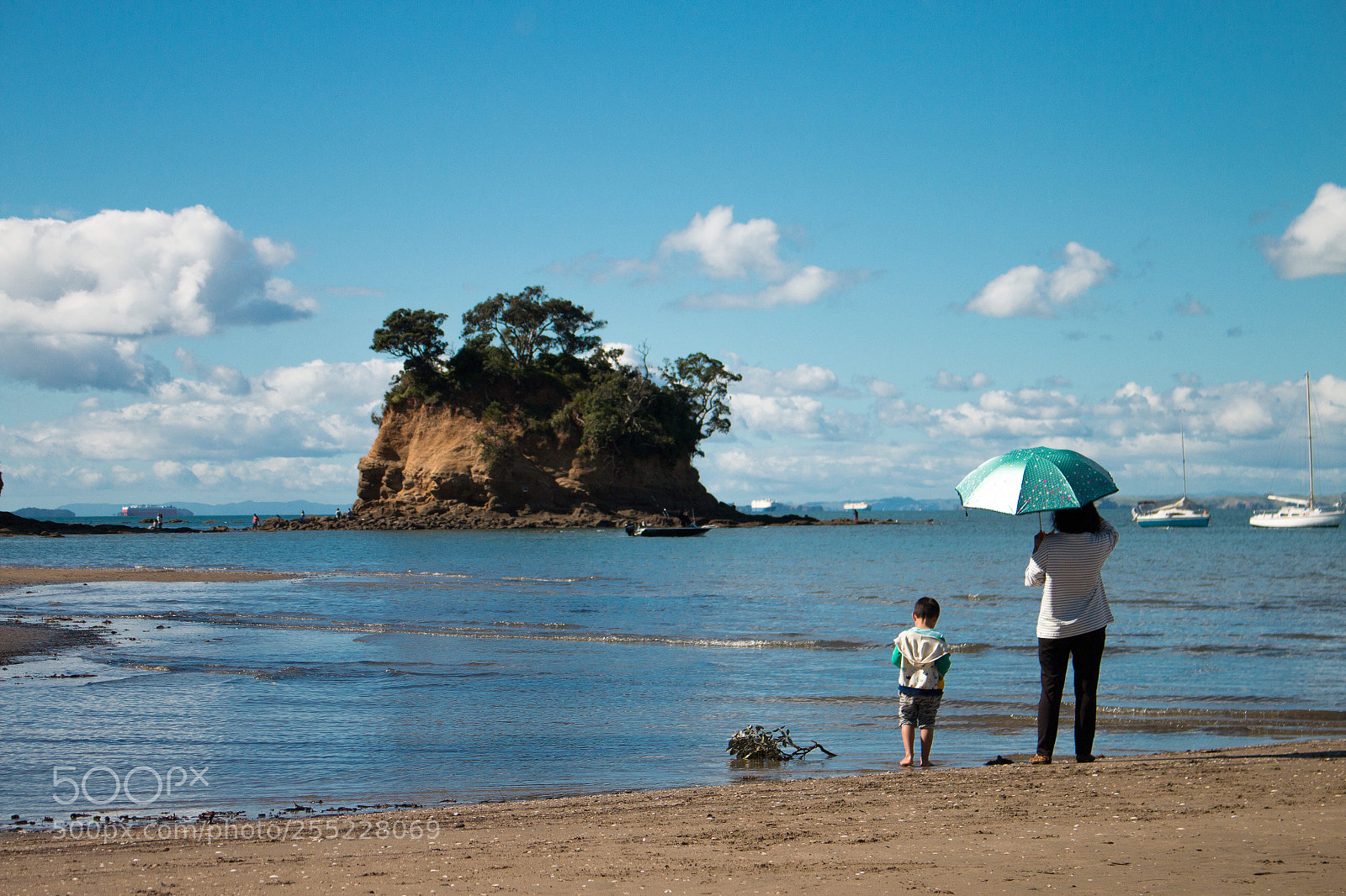 Canon EOS 70D sample photo. Beach with nana photography