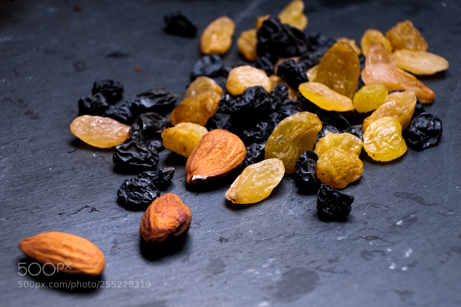 Fujifilm X-T2 sample photo. Raisins, yellow, blue, black photography