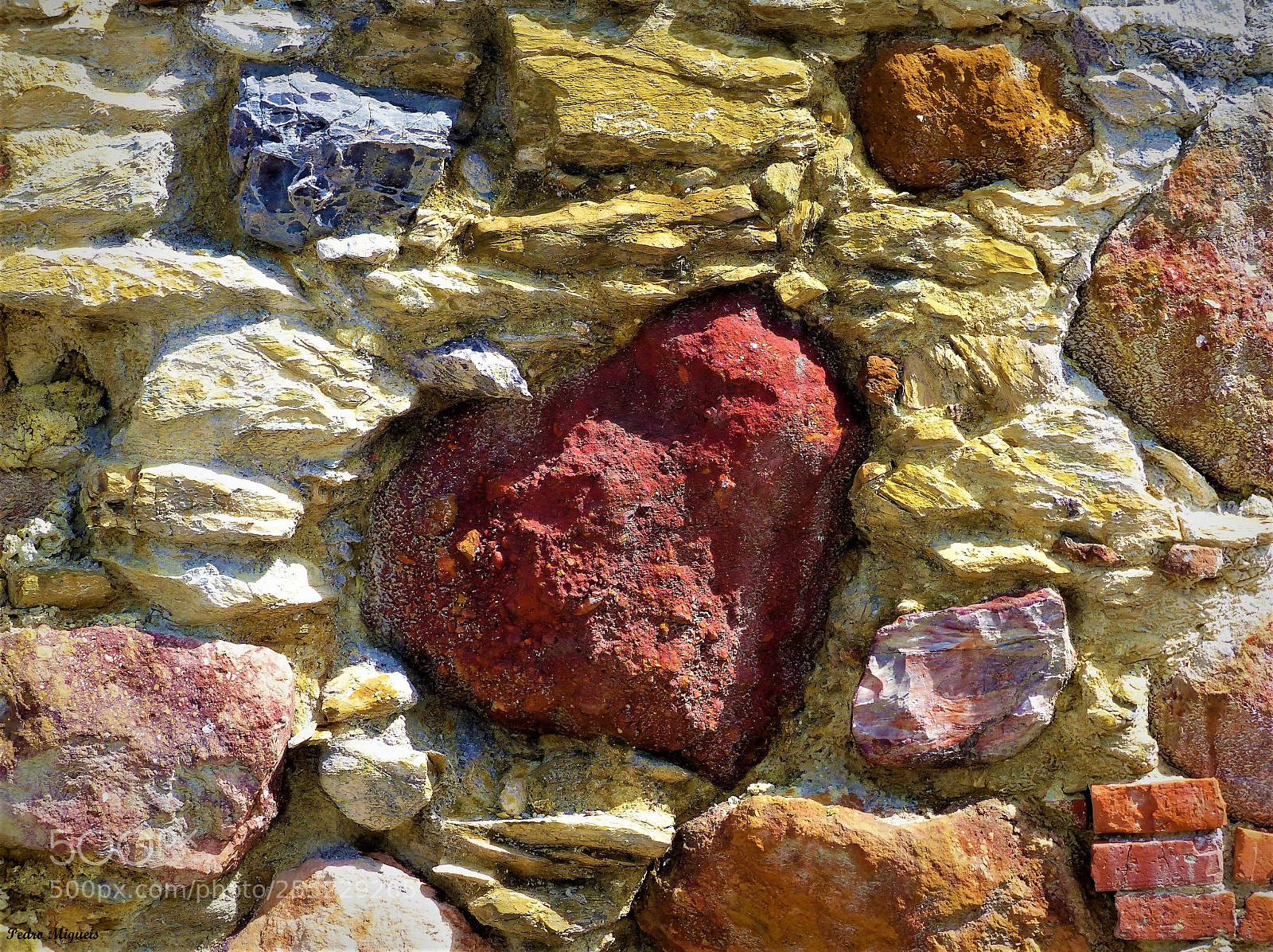 Panasonic Lumix DMC-FZ200 sample photo. Heart of stone photography
