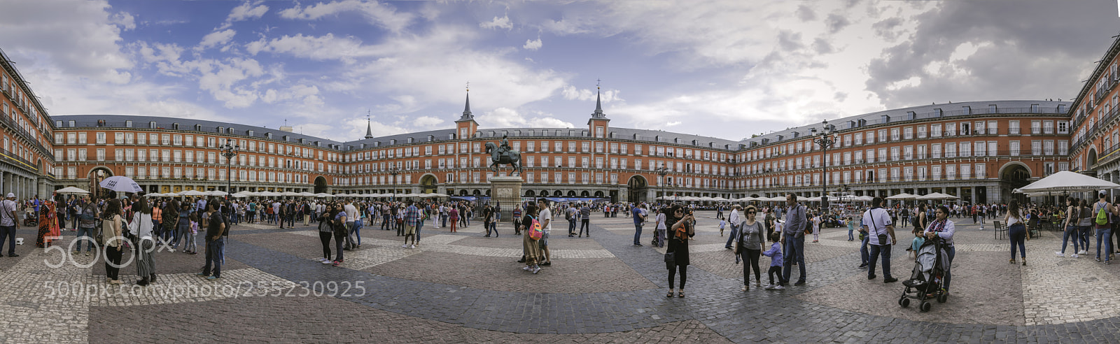 Canon EOS 70D sample photo. Plaza mayor - madrid photography