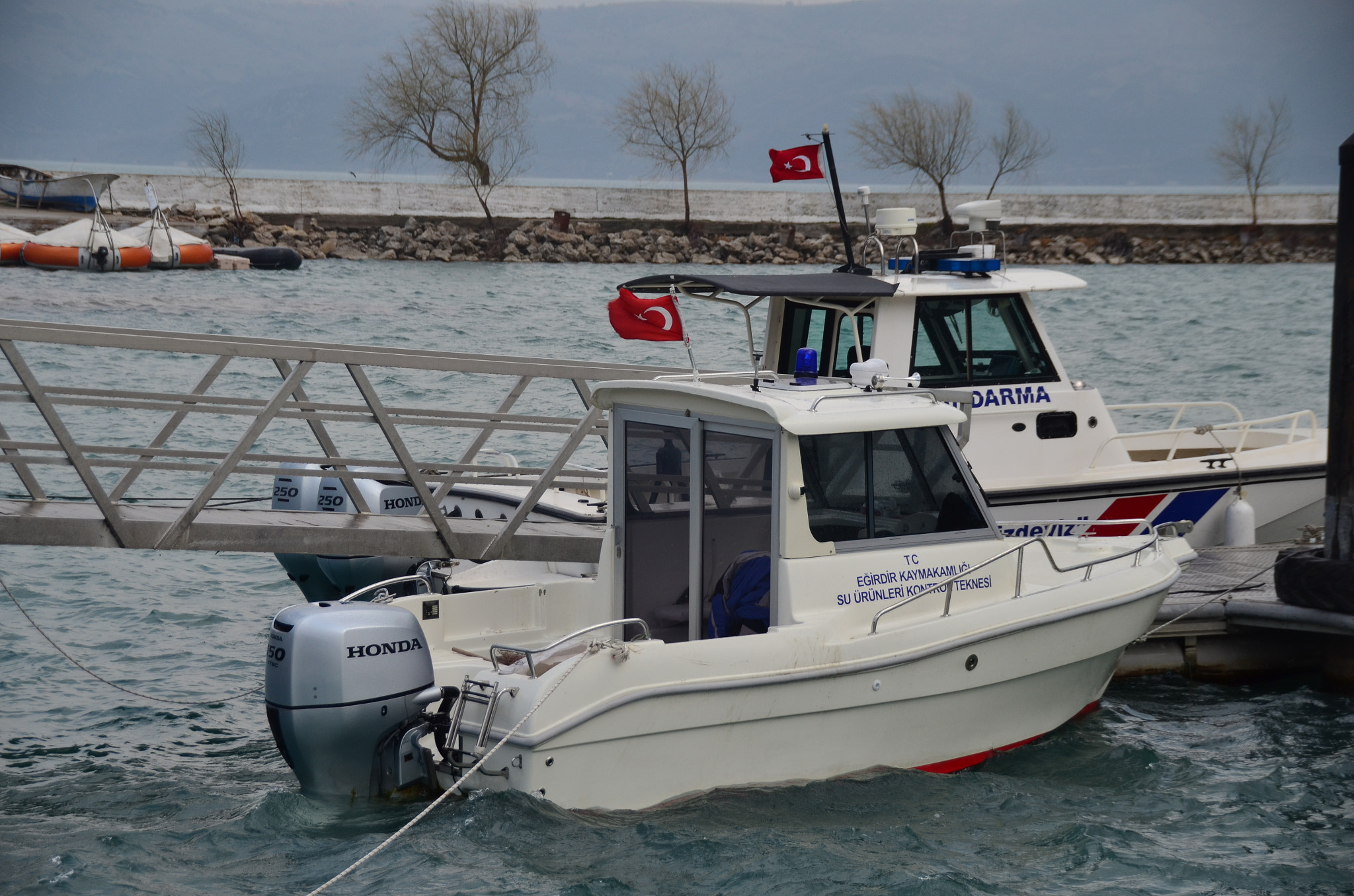 Nikon D5100 + Sigma 18-250mm F3.5-6.3 DC Macro OS HSM sample photo. Eğirdir lake photography