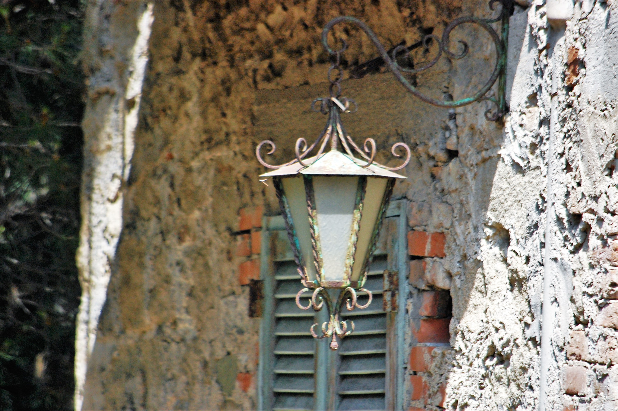 Nikon D40 sample photo. Ancient lantern photography