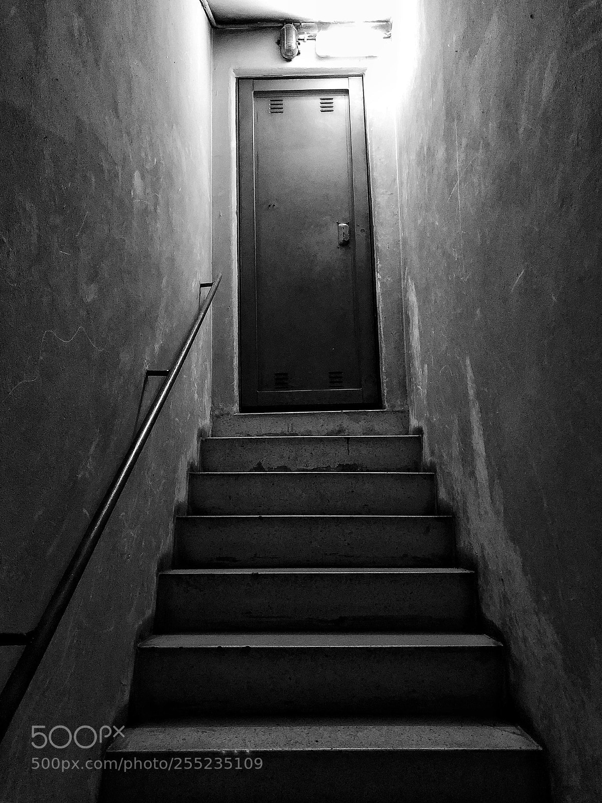 Apple iPhone X sample photo. Black door photography