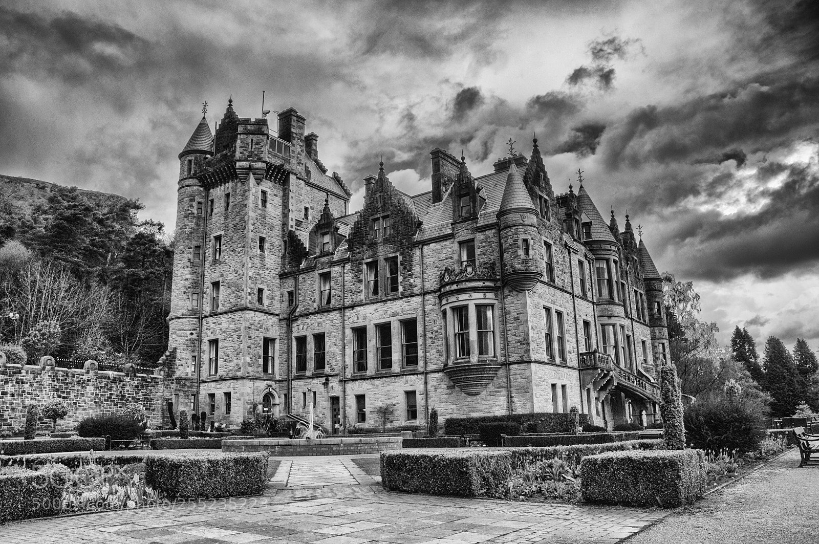 Nikon D300S sample photo. Belfast castle, monochrome photography