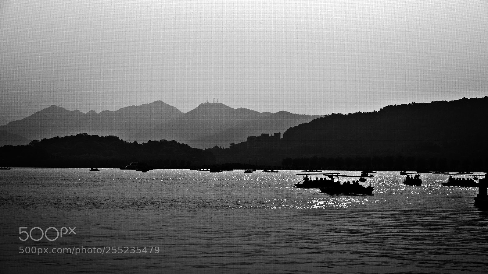 Fujifilm X-E1 sample photo. Shadows on west lake photography