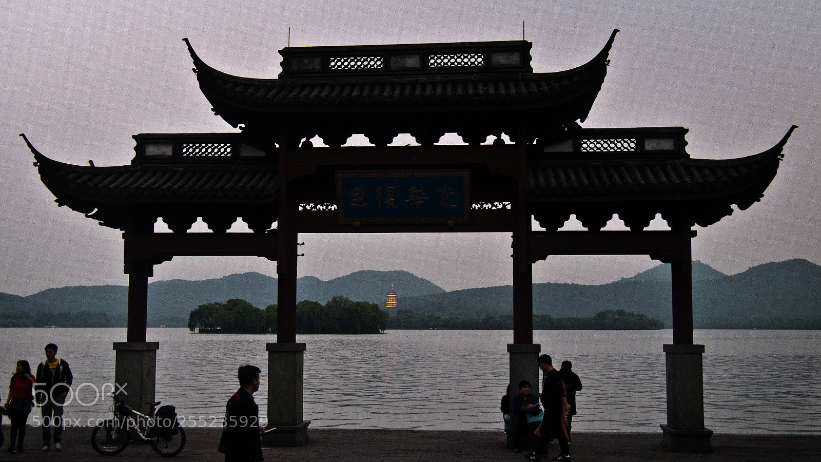 Fujifilm X-E1 sample photo. Pagoda at dusk photography
