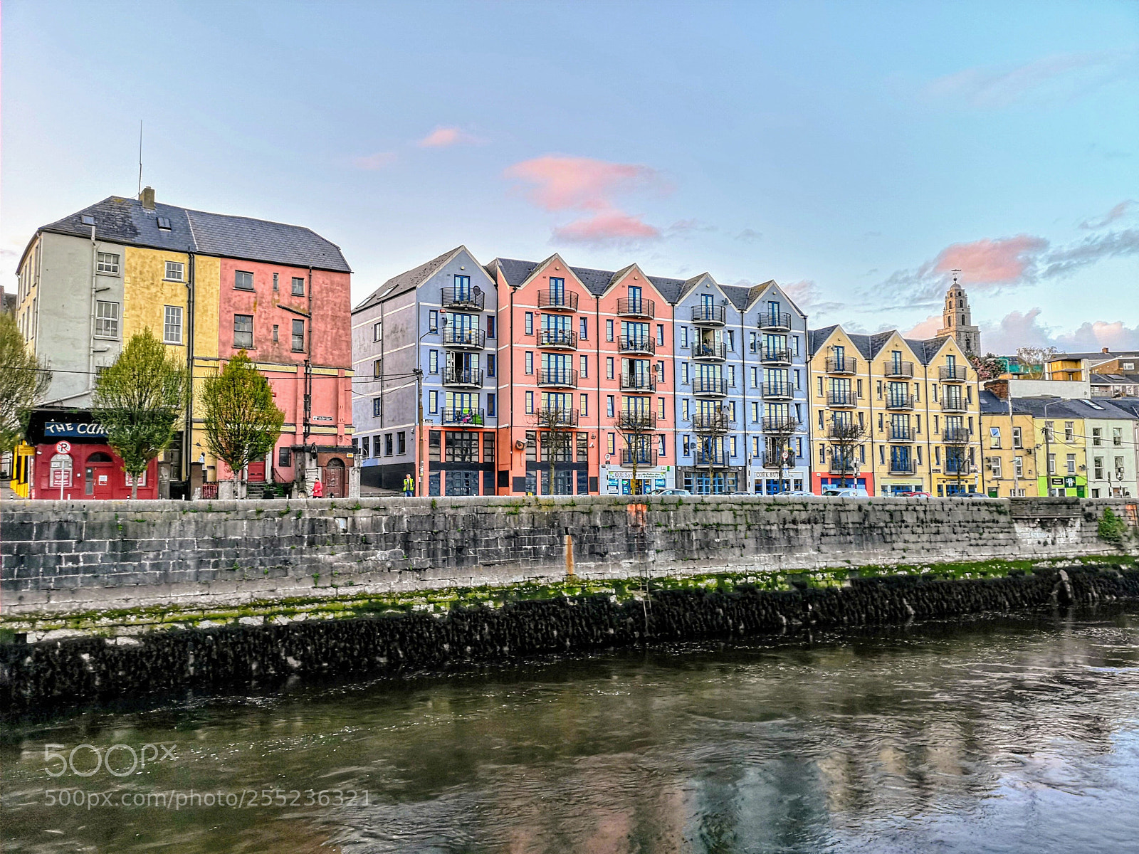 HUAWEI CLT-L09 sample photo. Colourful cork?? photography