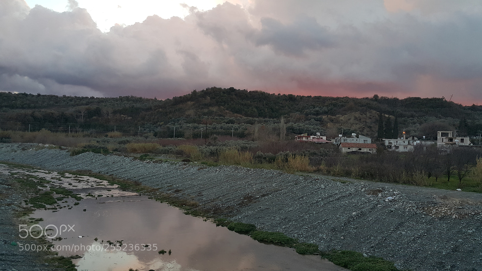 Samsung Galaxy Note4 sample photo. River and clouds photography