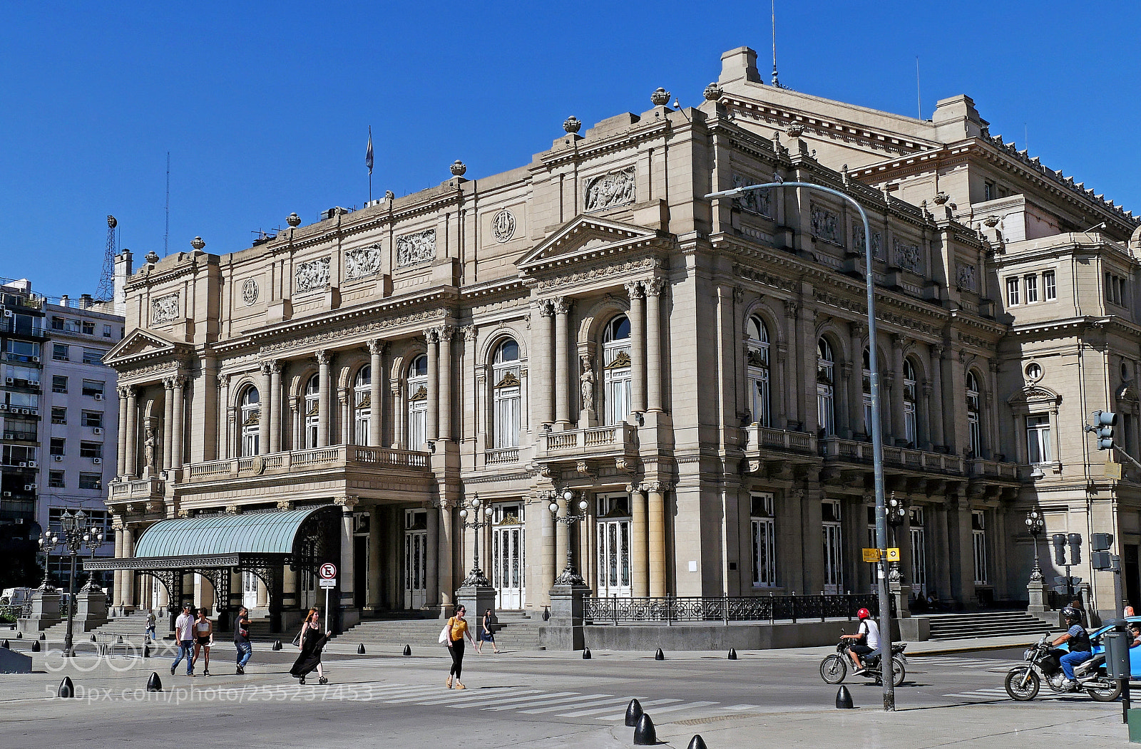 Panasonic Lumix DMC-G7 sample photo. Buenos aires photography
