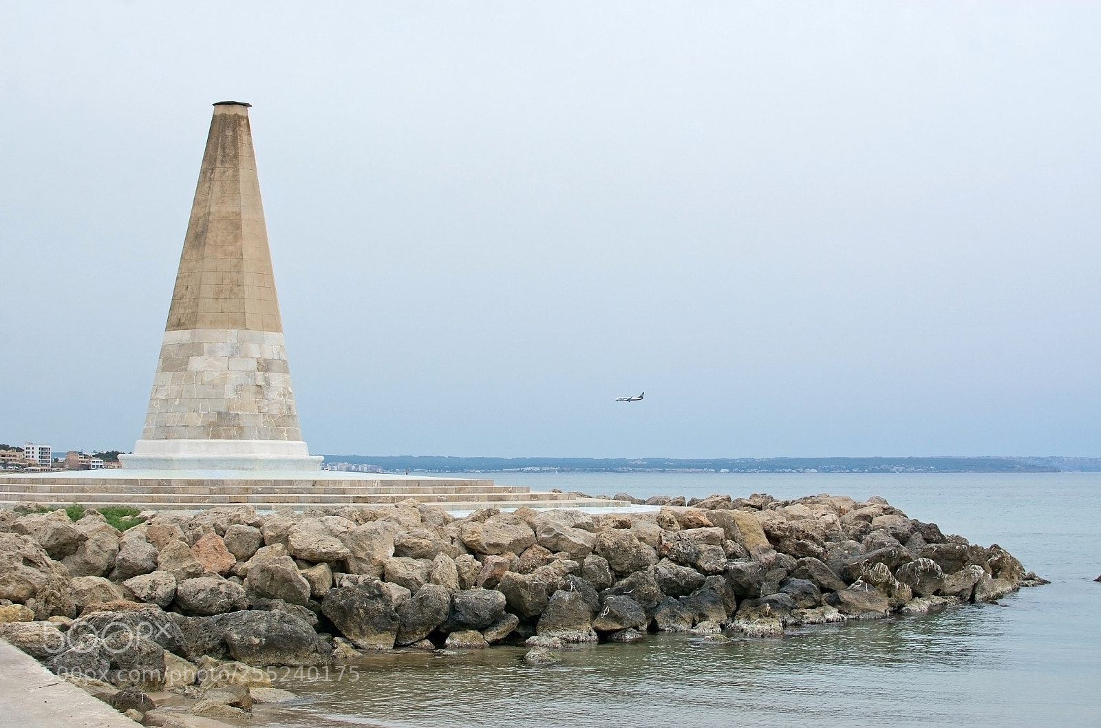 Nikon D7100 sample photo. Airplane landing photography