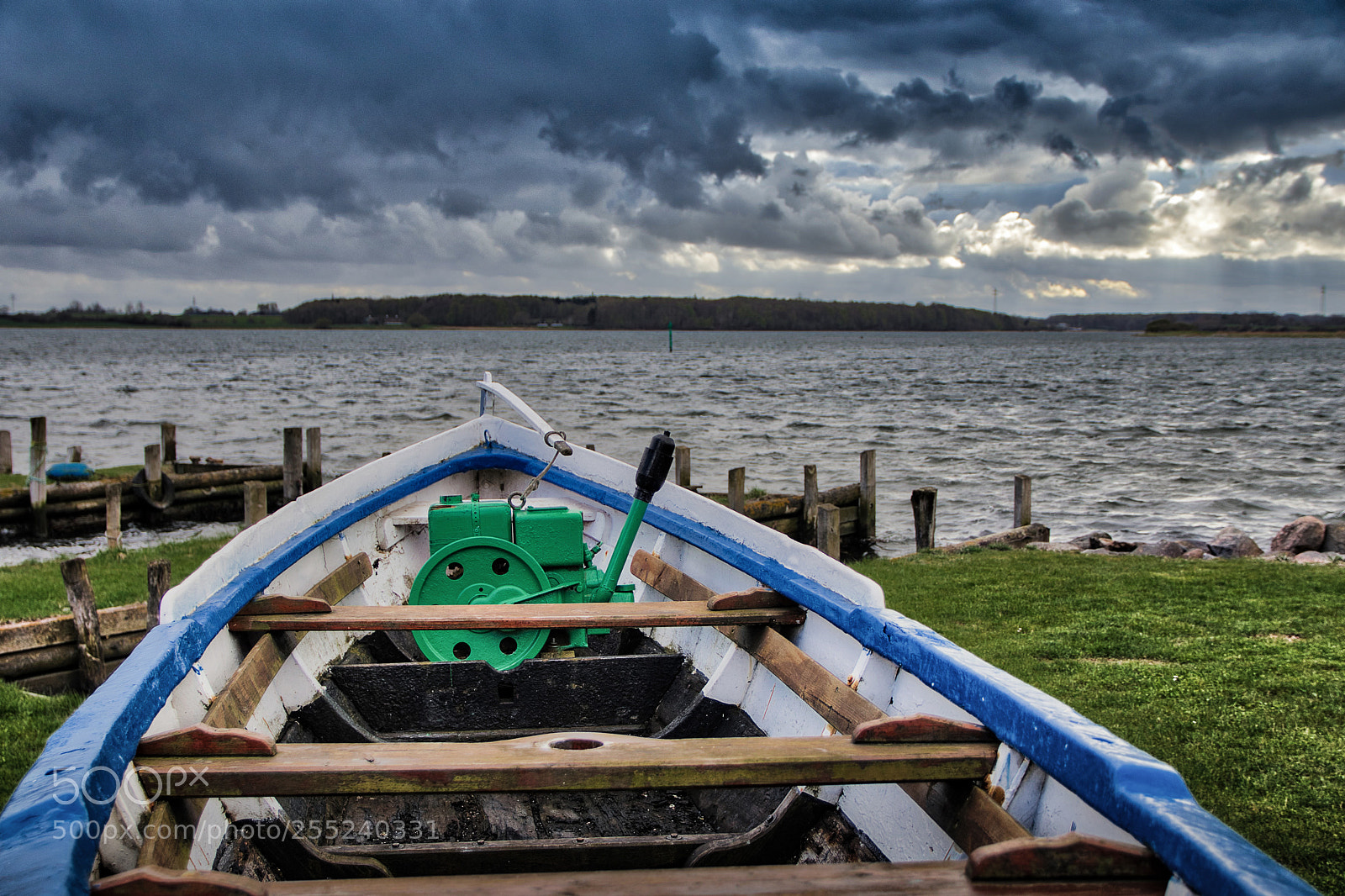 Canon EOS 77D (EOS 9000D / EOS 770D) sample photo. Stormy spring day photography