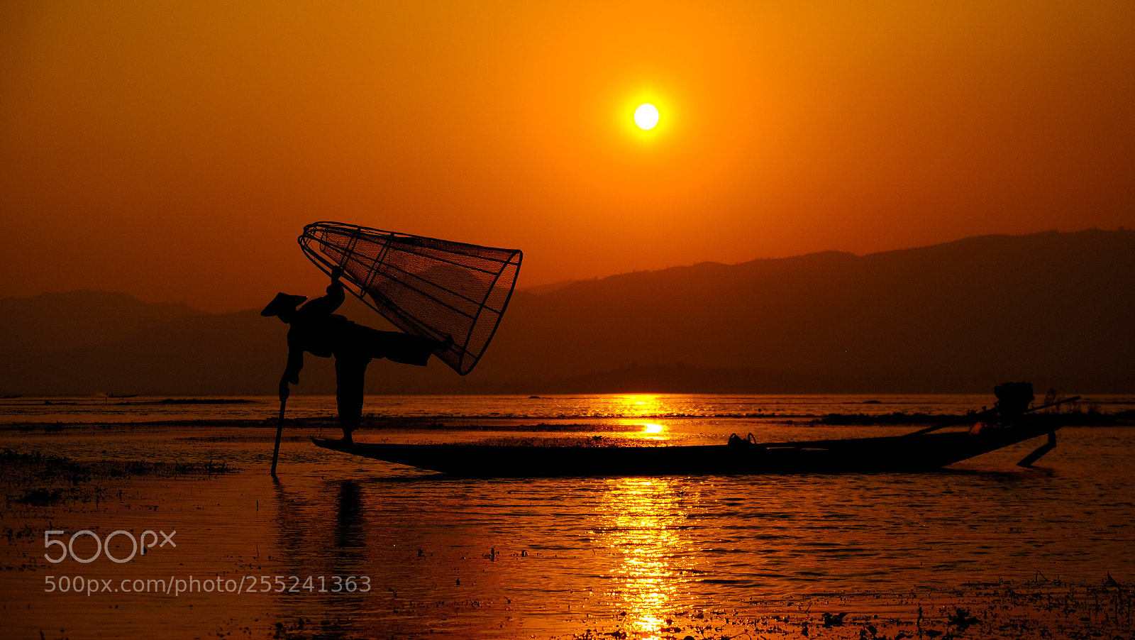 Fujifilm X-T1 sample photo. Inle lake fisherman photography