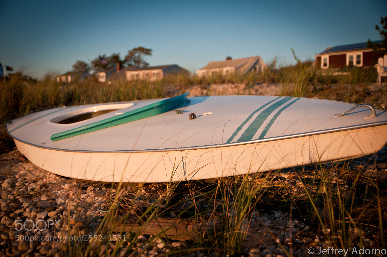 Nikon D300S sample photo. Beached boat photography