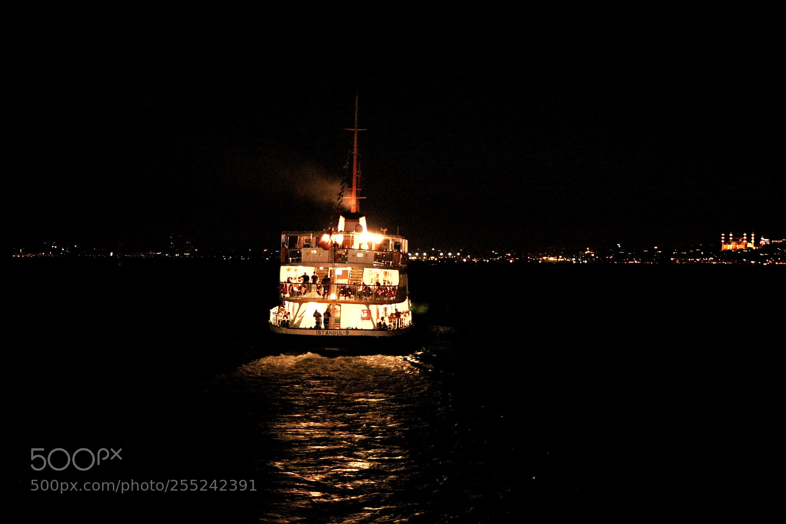 Canon EOS 700D (EOS Rebel T5i / EOS Kiss X7i) sample photo. Istanbul nights photography